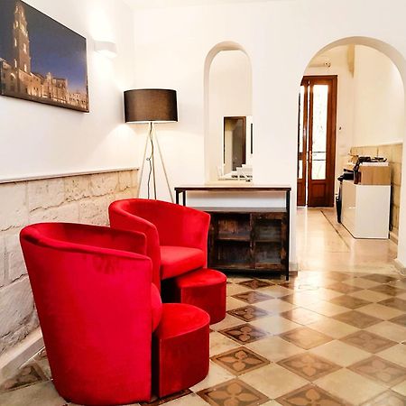Villa Casa Dante Deliziosa Casa A Due Passi Dal Centro à Lecce Extérieur photo