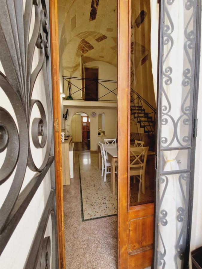 Villa Casa Dante Deliziosa Casa A Due Passi Dal Centro à Lecce Extérieur photo