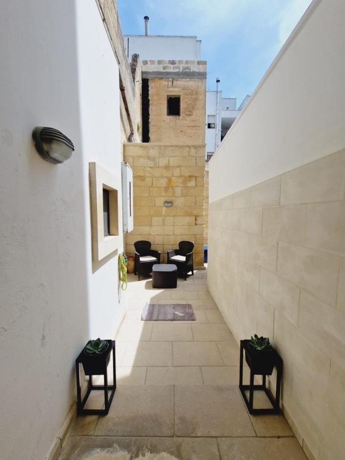 Villa Casa Dante Deliziosa Casa A Due Passi Dal Centro à Lecce Extérieur photo