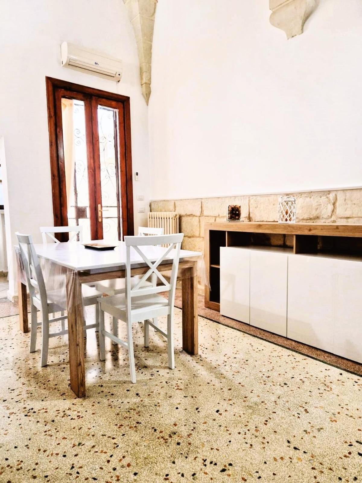 Villa Casa Dante Deliziosa Casa A Due Passi Dal Centro à Lecce Extérieur photo